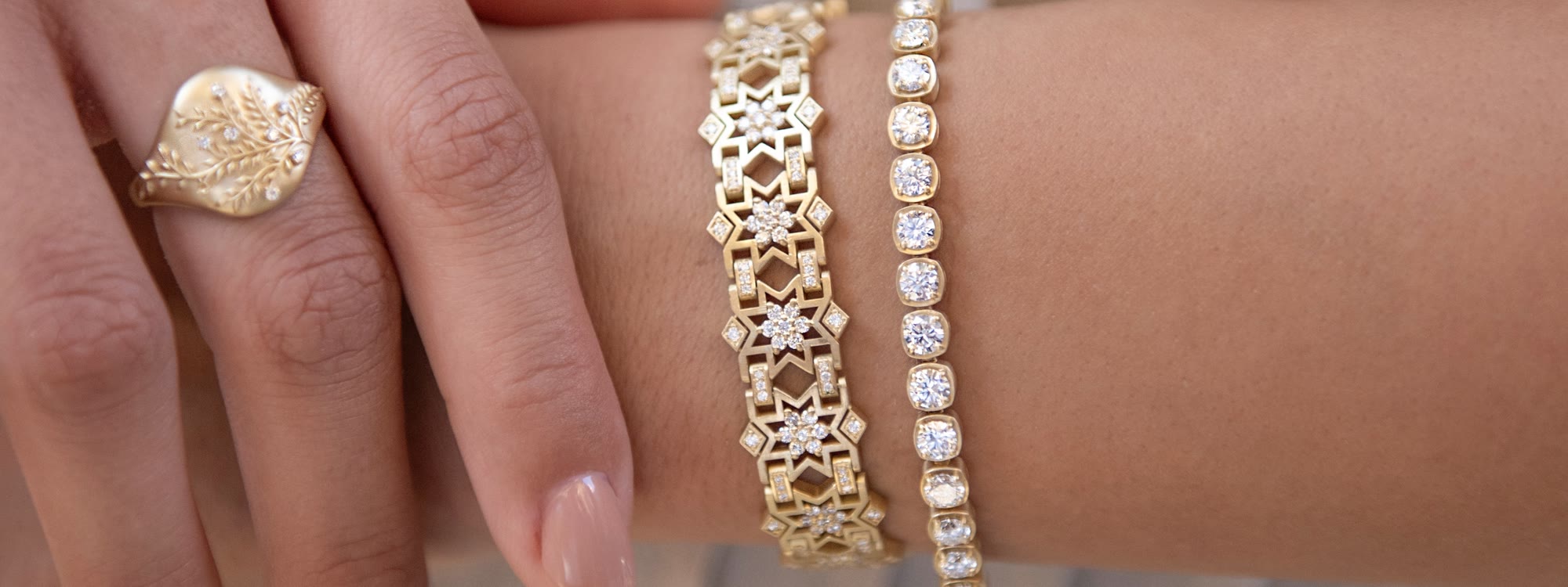 Bracelets collection